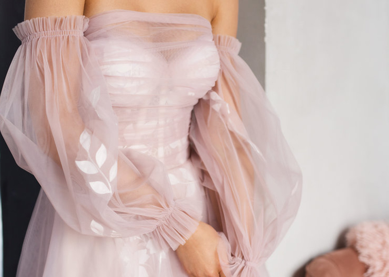 Розовый — модный цвет для свадебного платья