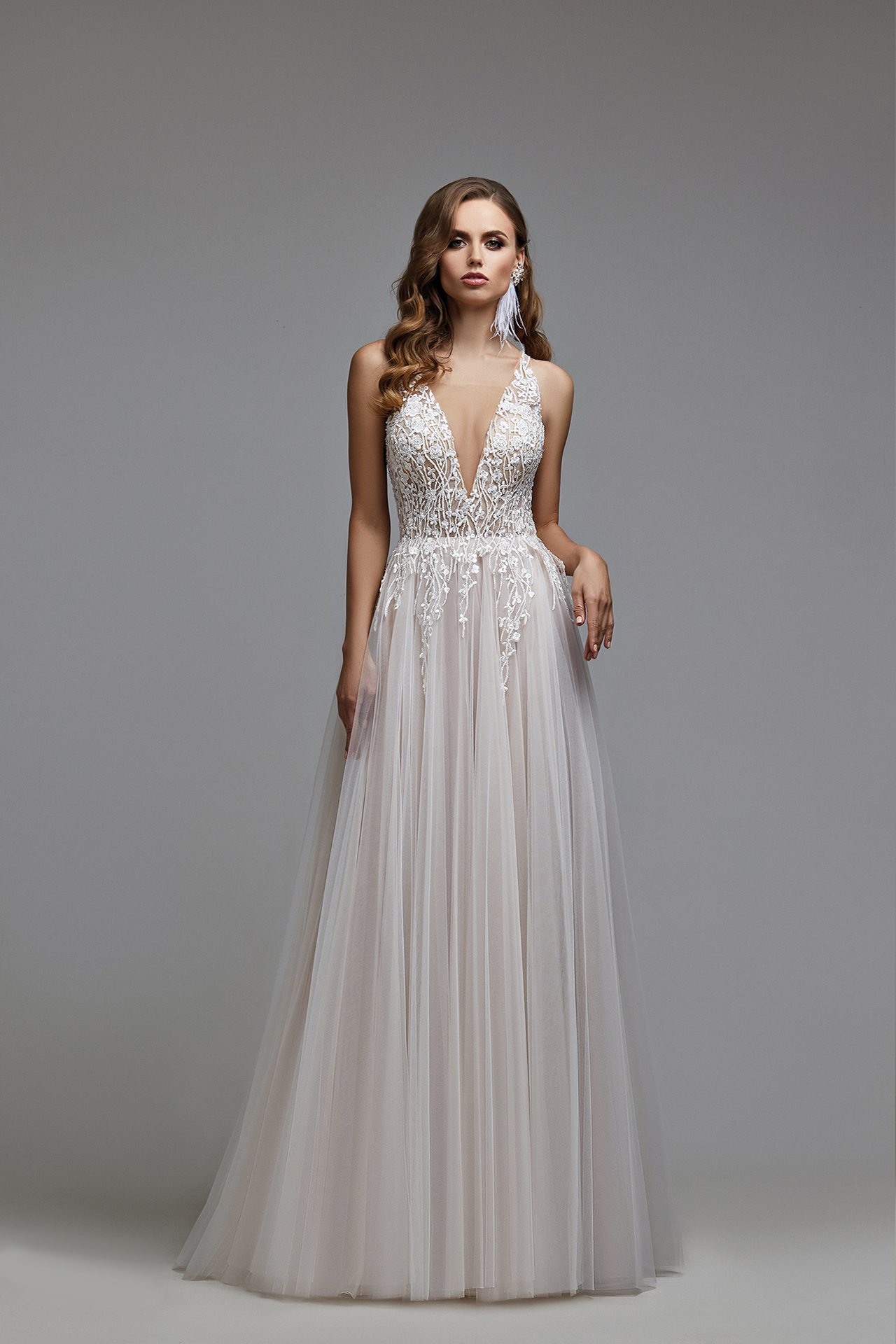 best wedding dress style for small bust